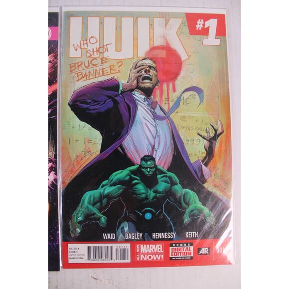 3 Comics: The Hulk #1, The New 52 Futures End, DNAgends - in plastic/cardboard - Picture 4 of 5